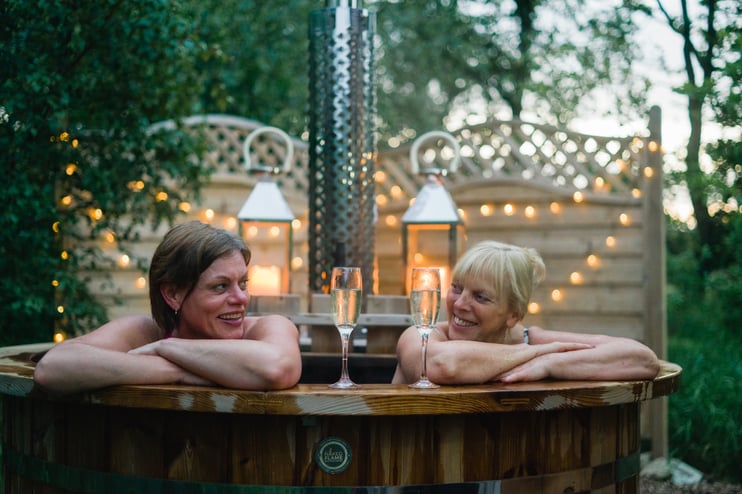 A Cabin With a Hot Tub - The Recipe for the Perfect Holiday? - Main Image